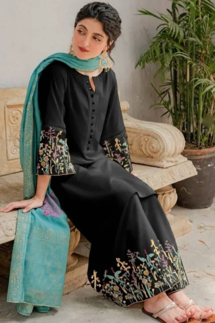 BZ-707 Lawn Embroidered 3pc Suit With Swiss Viscouse Dupatta